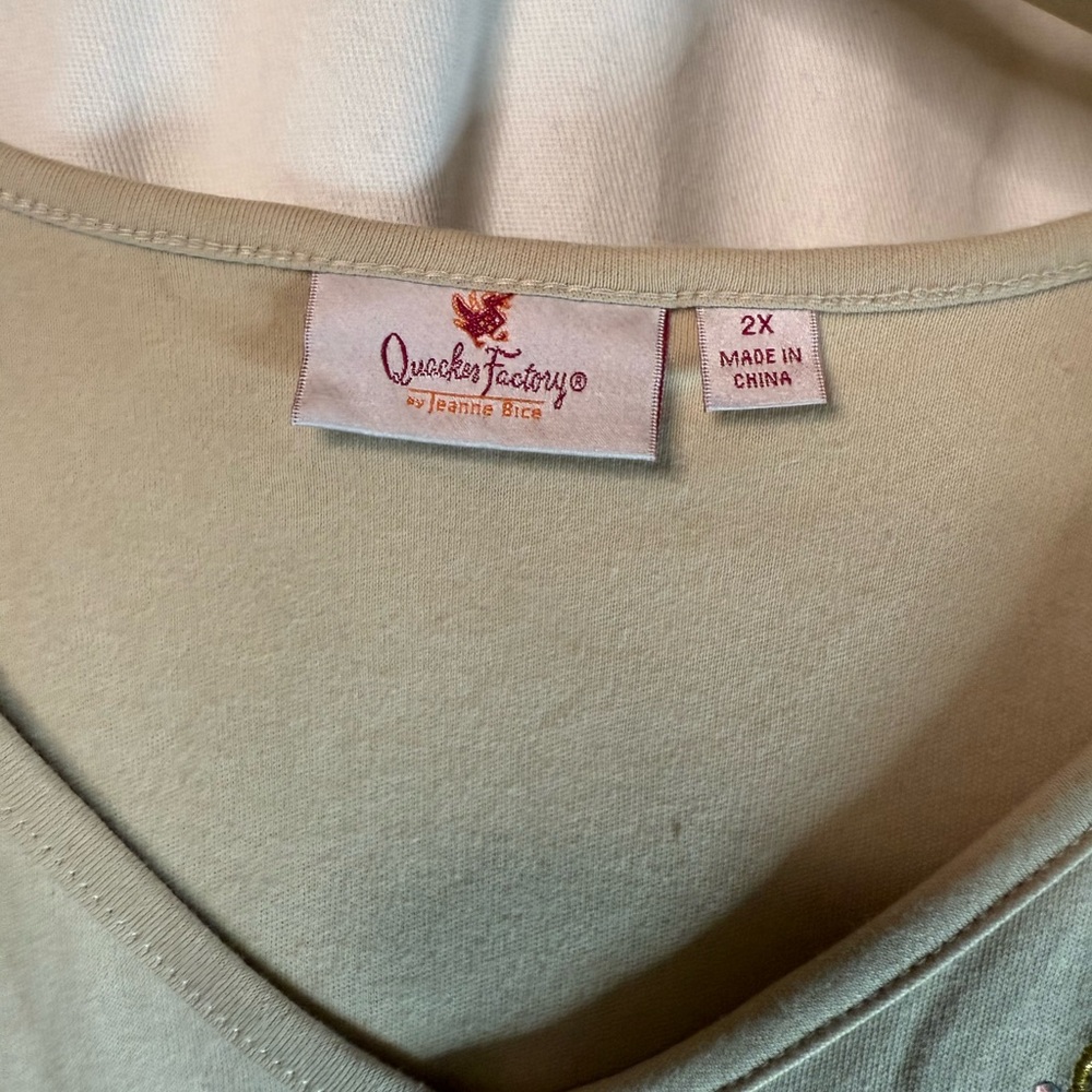 Quacker Factory Tan Rhinestone Shell V-Neck Tee - Picture 4 of 6